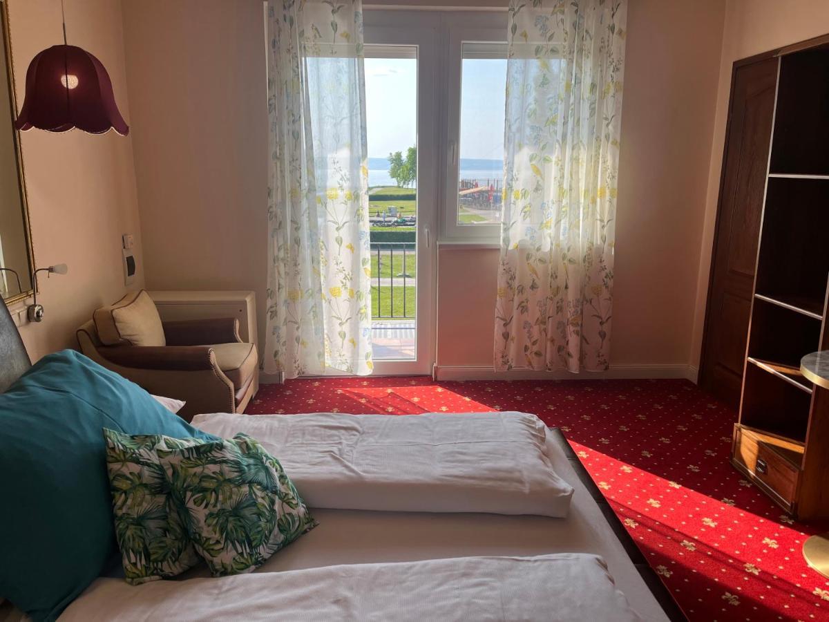 Hotel Al Faro Lodge Am See Podersdorf am See Bagian luar foto