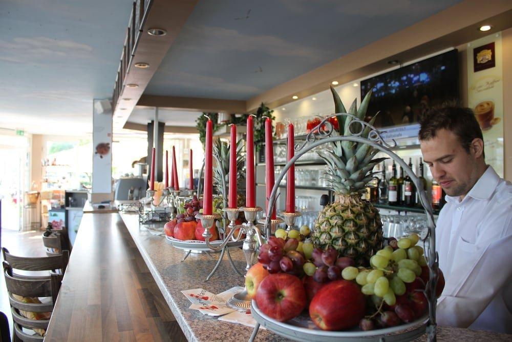 Hotel Al Faro Lodge Am See Podersdorf am See Bagian luar foto