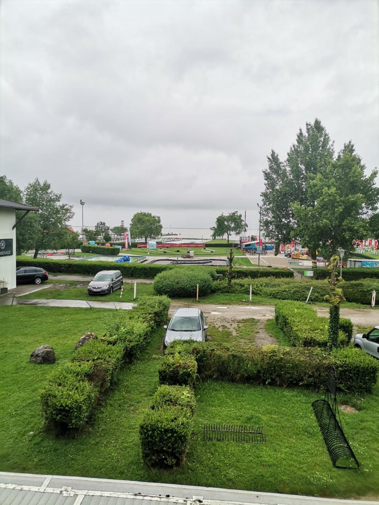 Hotel Al Faro Lodge Am See Podersdorf am See Bagian luar foto