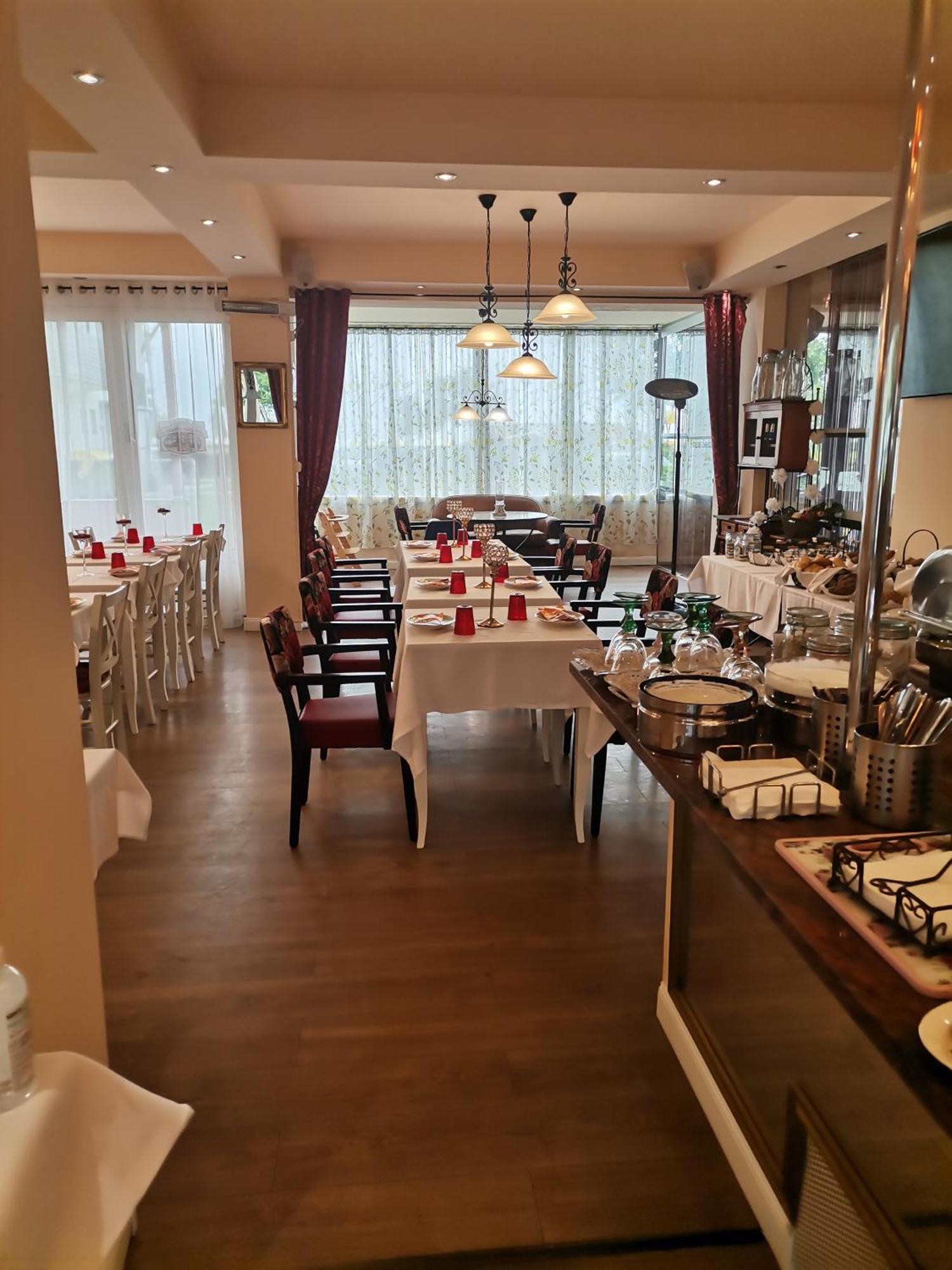 Hotel Al Faro Lodge Am See Podersdorf am See Bagian luar foto