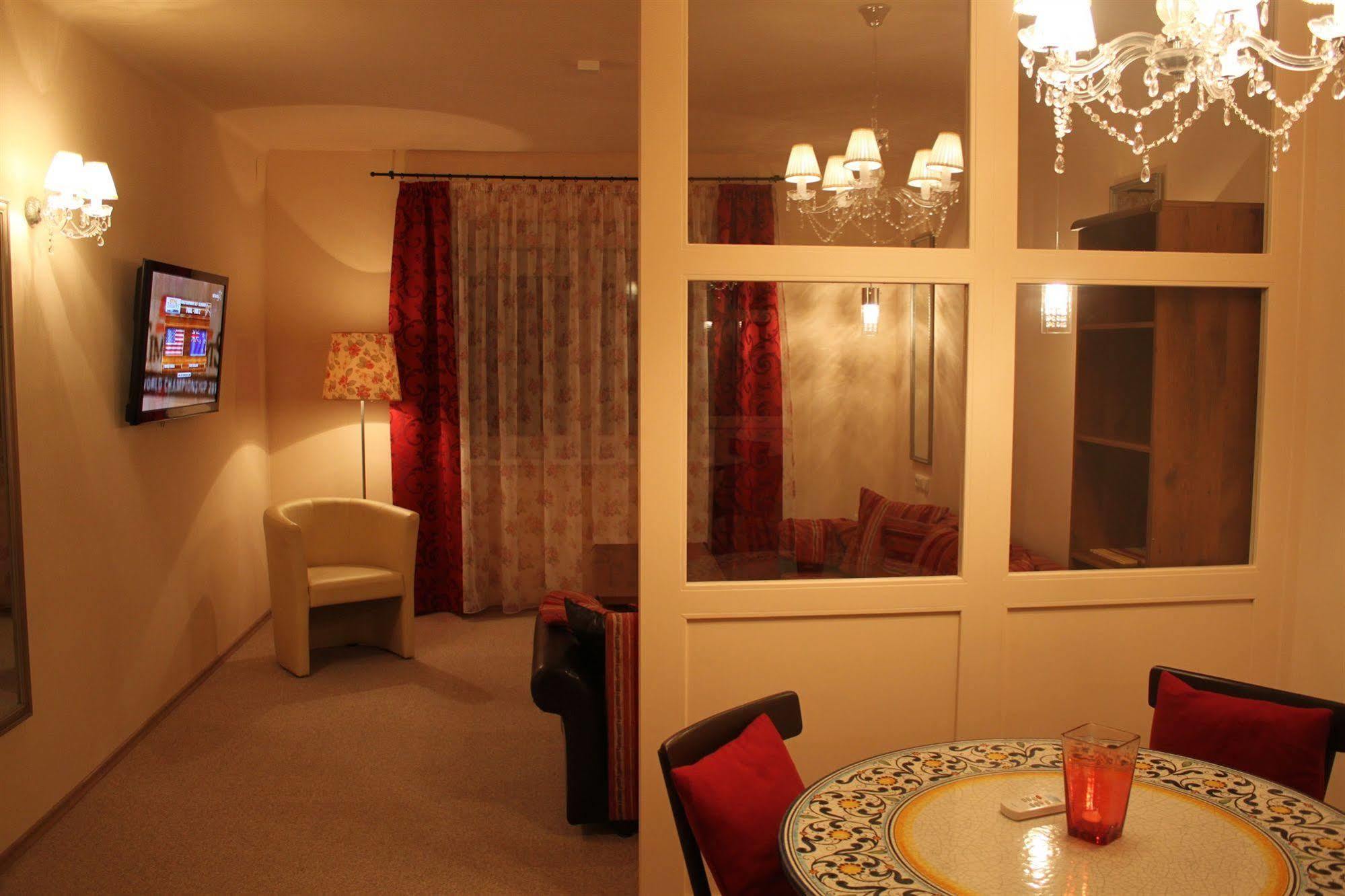 Hotel Al Faro Lodge Am See Podersdorf am See Bagian luar foto