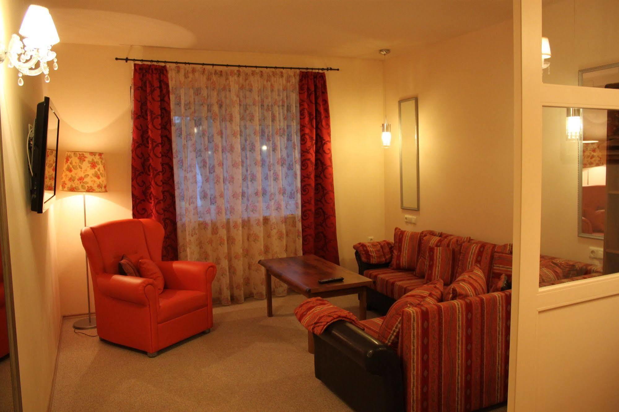 Hotel Al Faro Lodge Am See Podersdorf am See Bagian luar foto